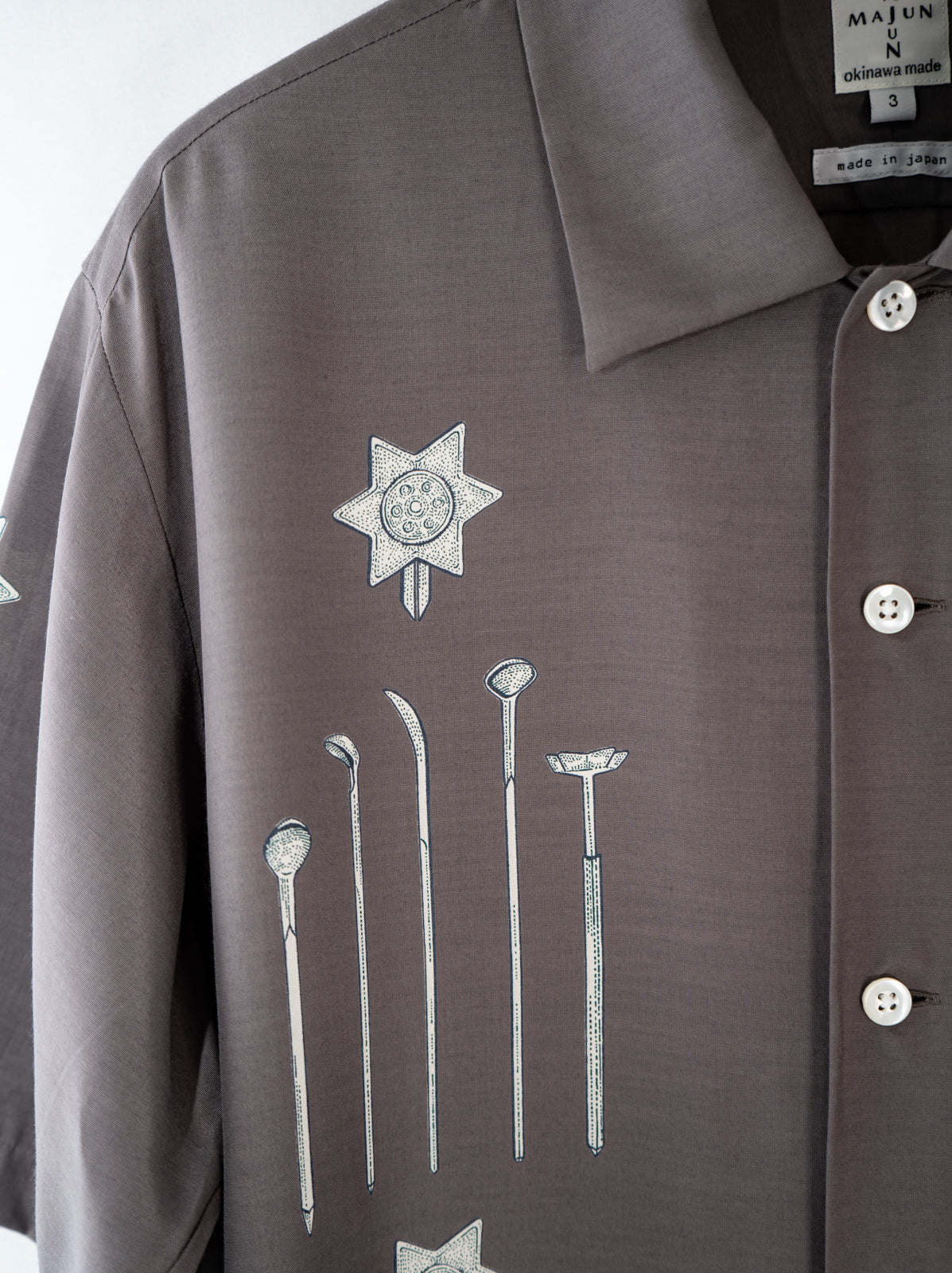 ジーファ―とカミサシ かりゆしシャツ | majun plus