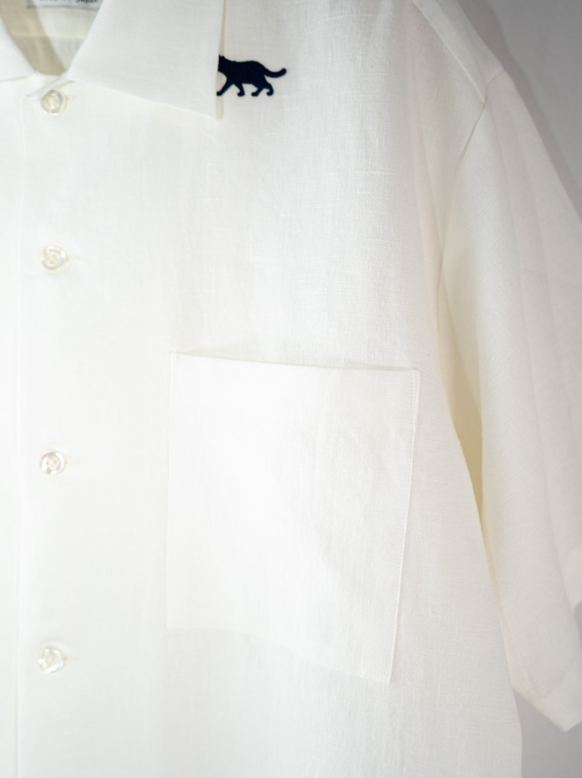 隠れイリオモテヤマネコ かりゆしシャツ | majun plus