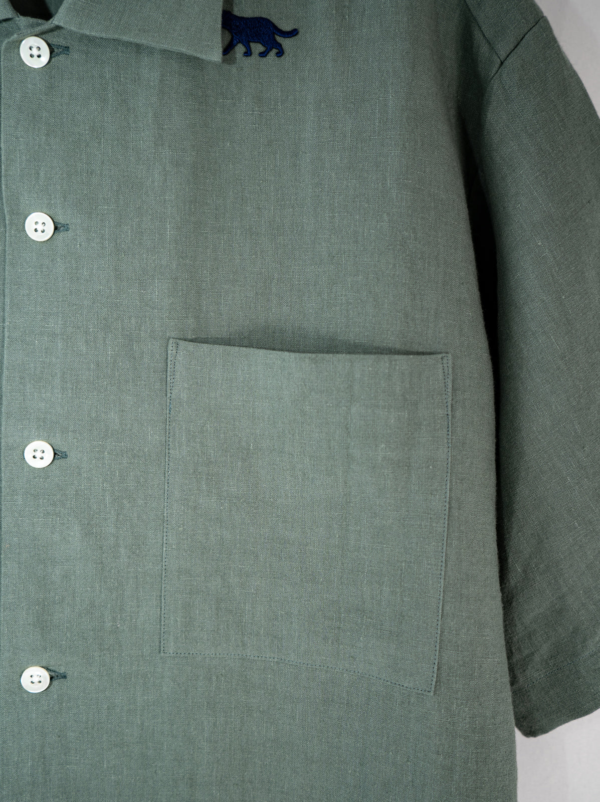 隠れイリオモテヤマネコ かりゆしシャツ | majun plus