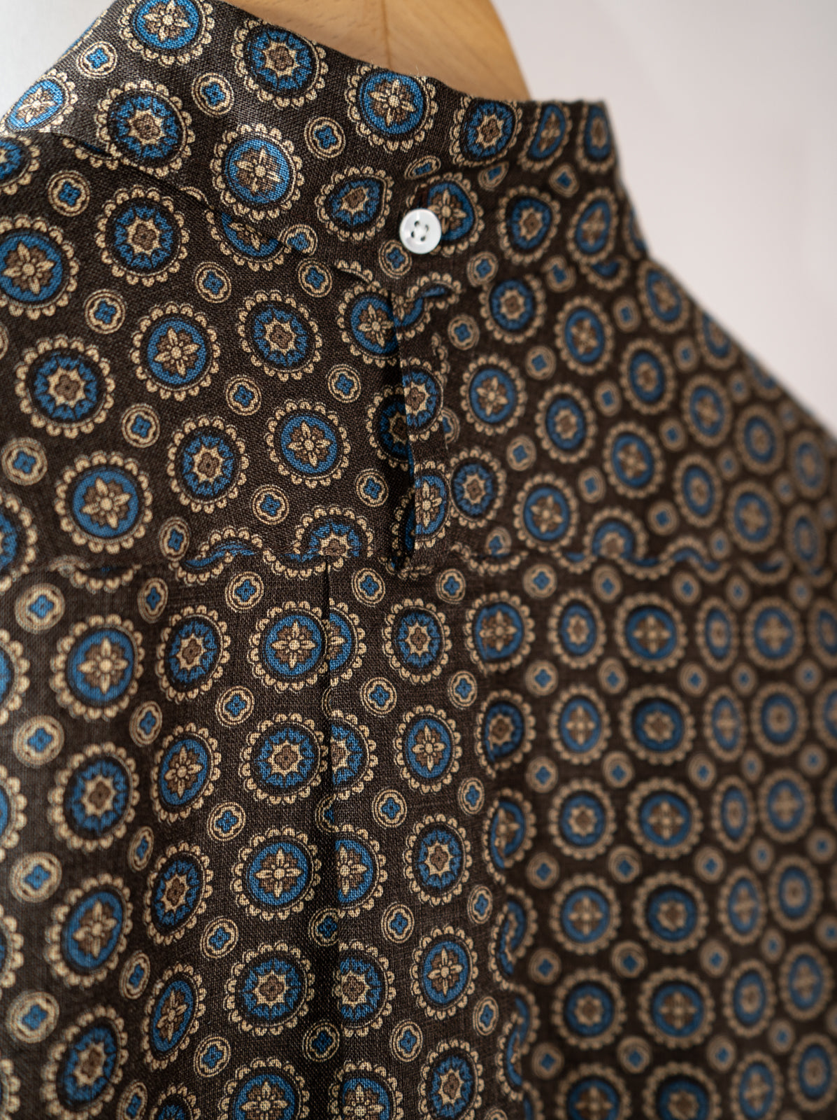 ホタル刺繍×小紋 かりゆしシャツ | majun plus