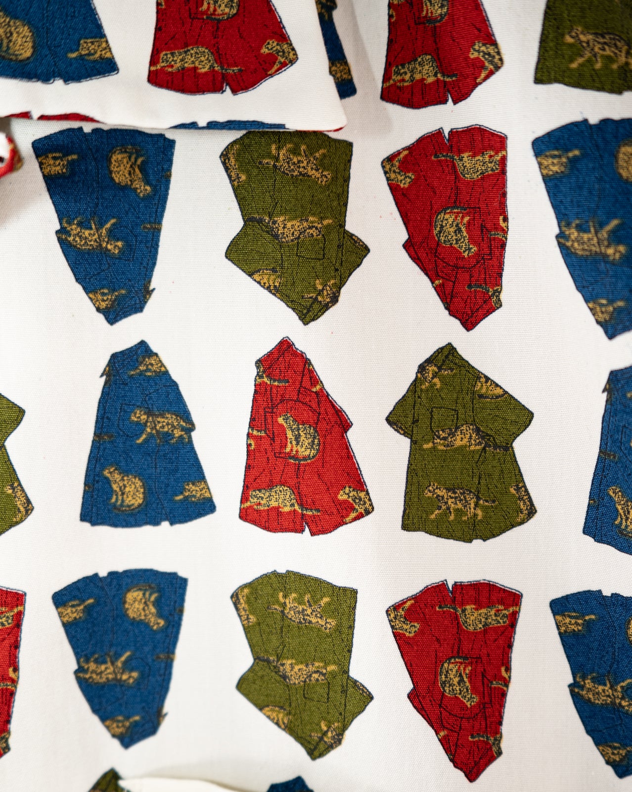 ヤマネコかりゆしシャツ柄 かりゆしシャツ | majun plus