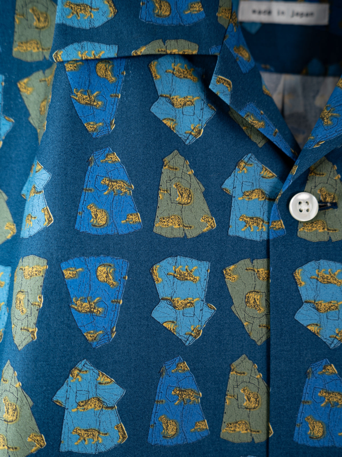 ヤマネコかりゆしシャツ柄 かりゆしシャツ | majun plus