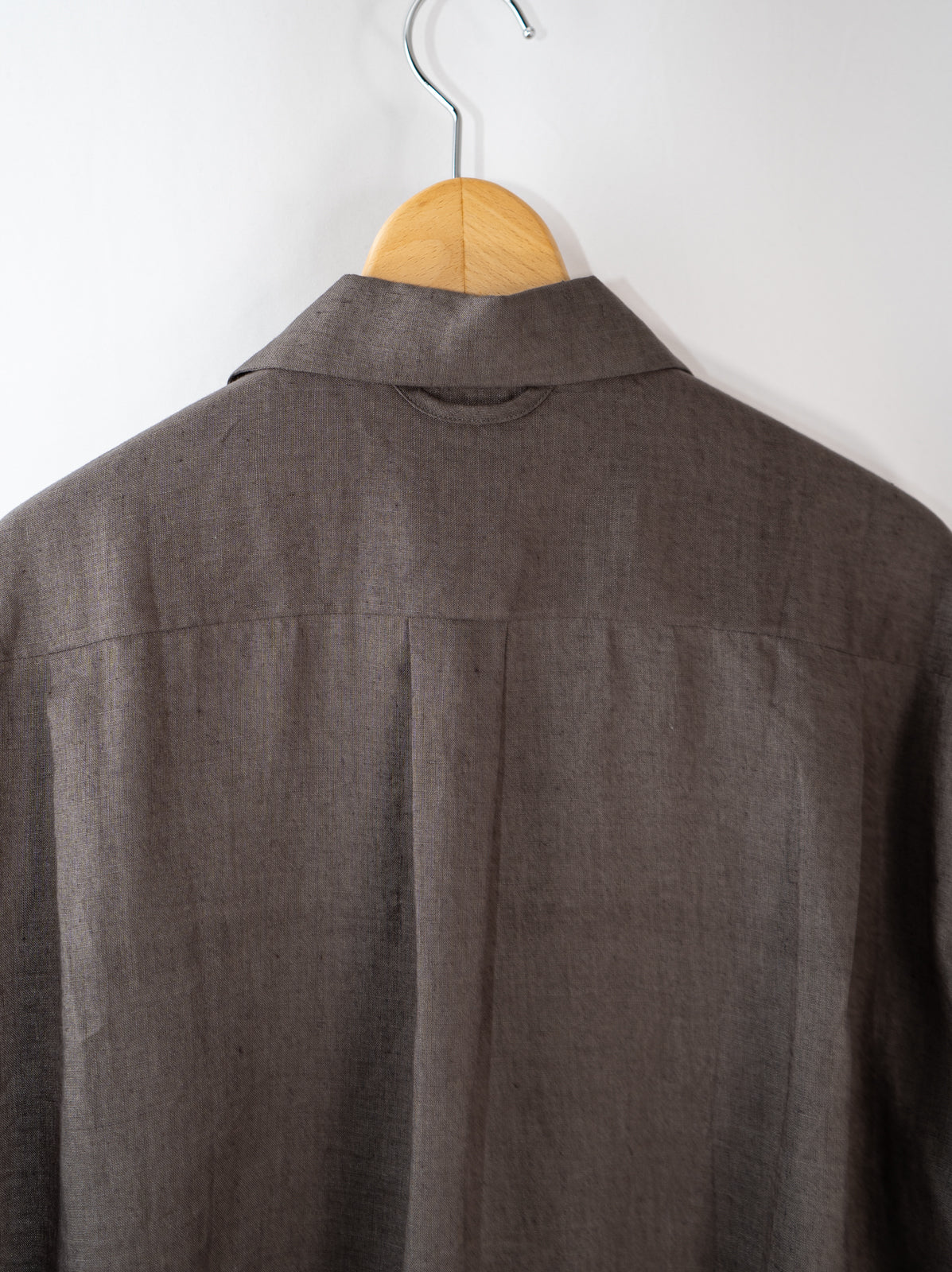 隠れイシガキトカゲ かりゆしシャツ | majun plus