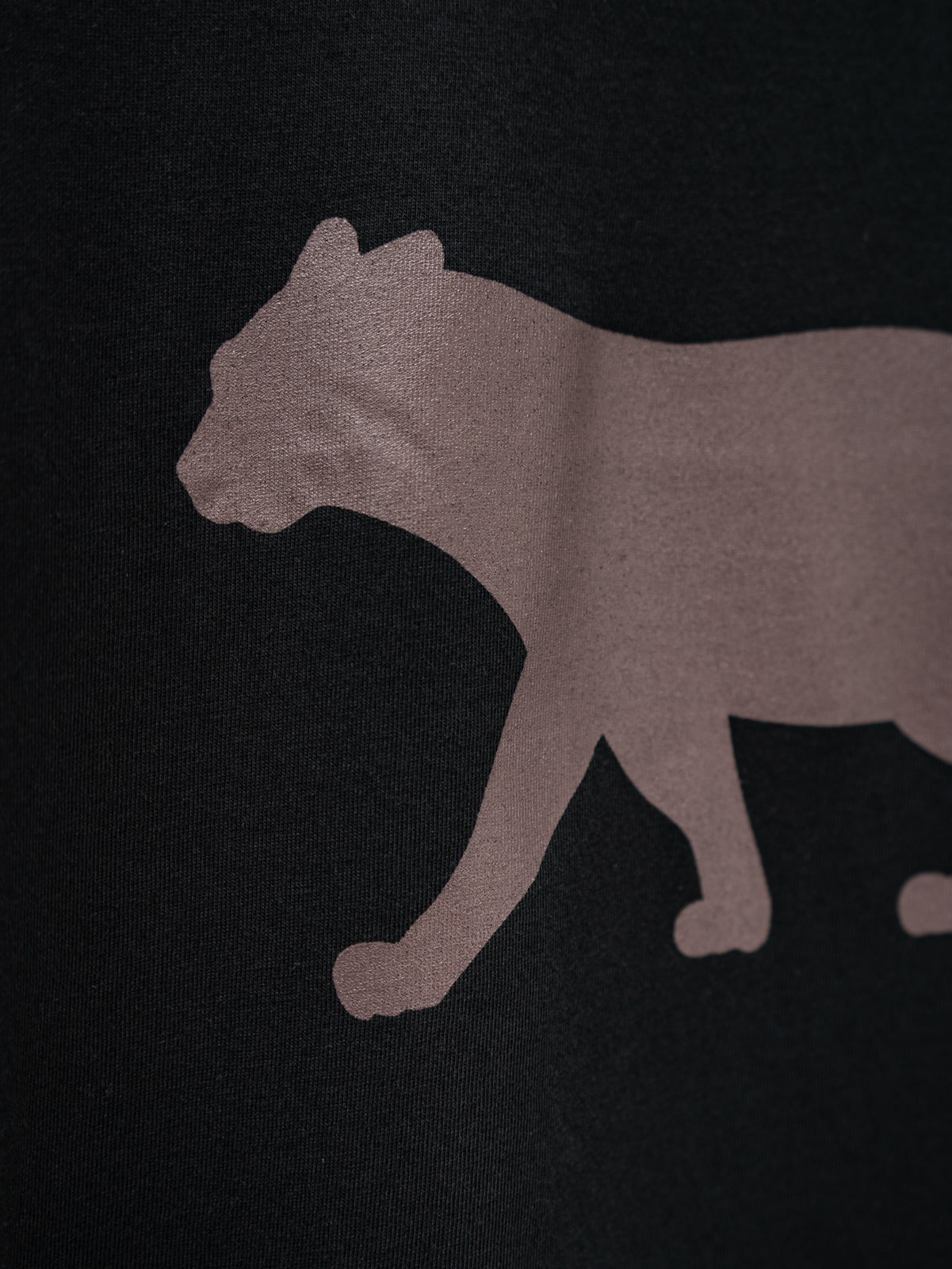 イリオモテヤマネコプリントTシャツ(ブラック) | majun plus