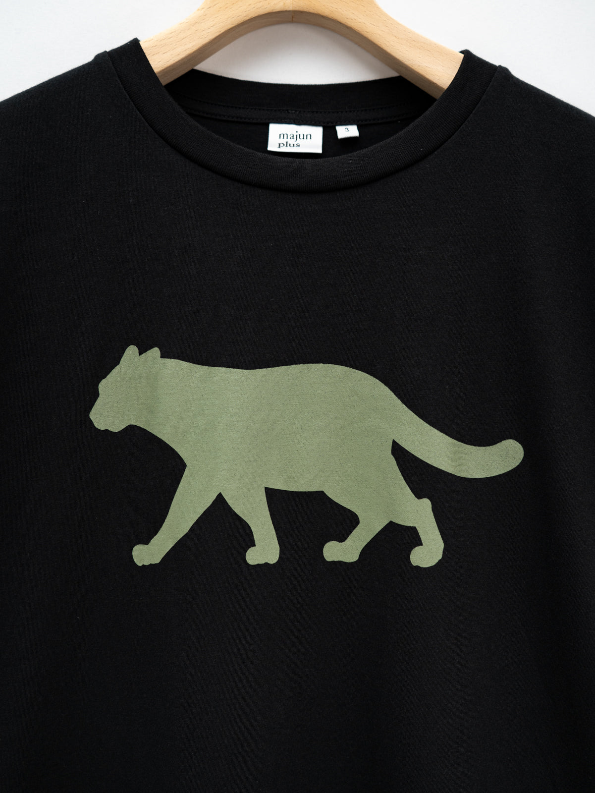 イリオモテヤマネコプリントTシャツ(ブラック) | majun plus