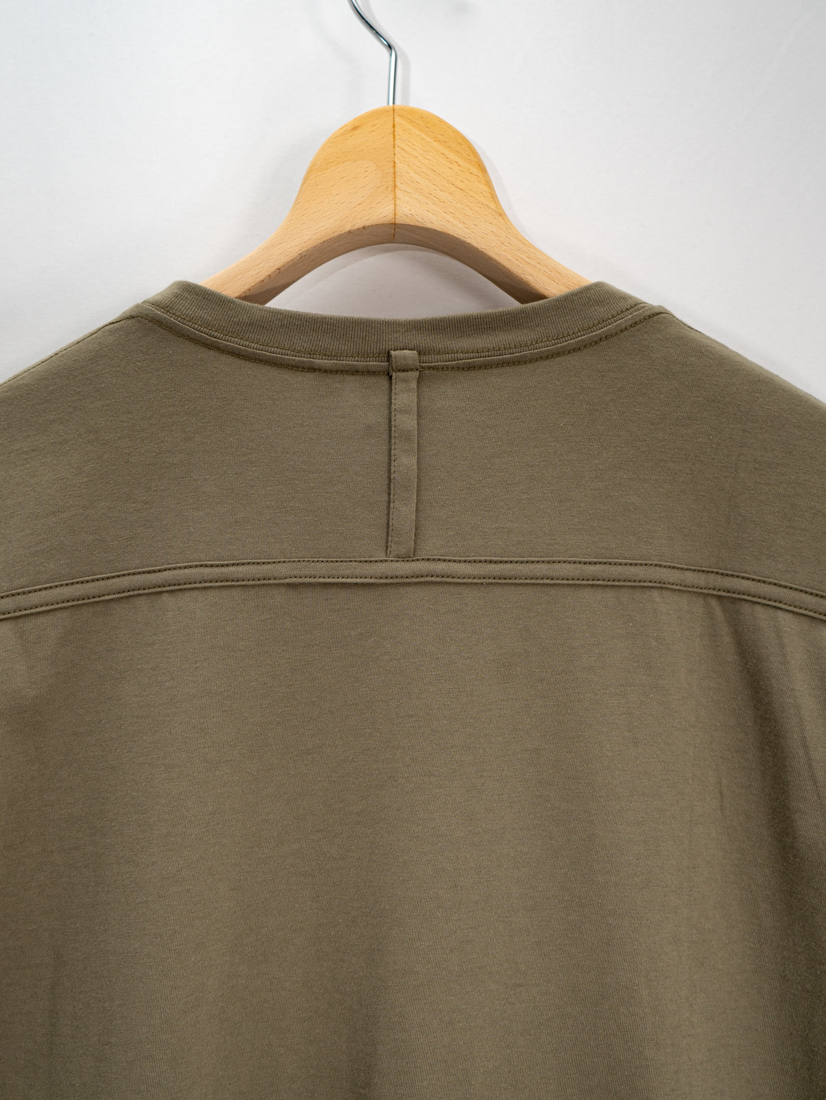 イリオモテヤマネコプリントTシャツ(カーキ) | majun plus