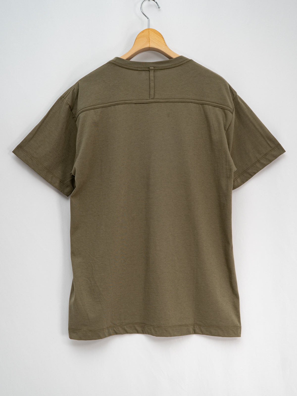 イリオモテヤマネコプリントTシャツ(カーキ) | majun plus