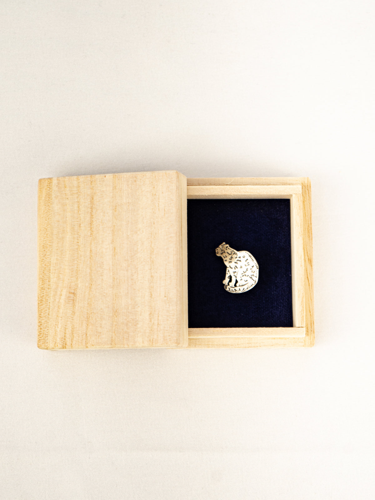 ヤマネコシルバーチャーム(ボタン) | majun plus