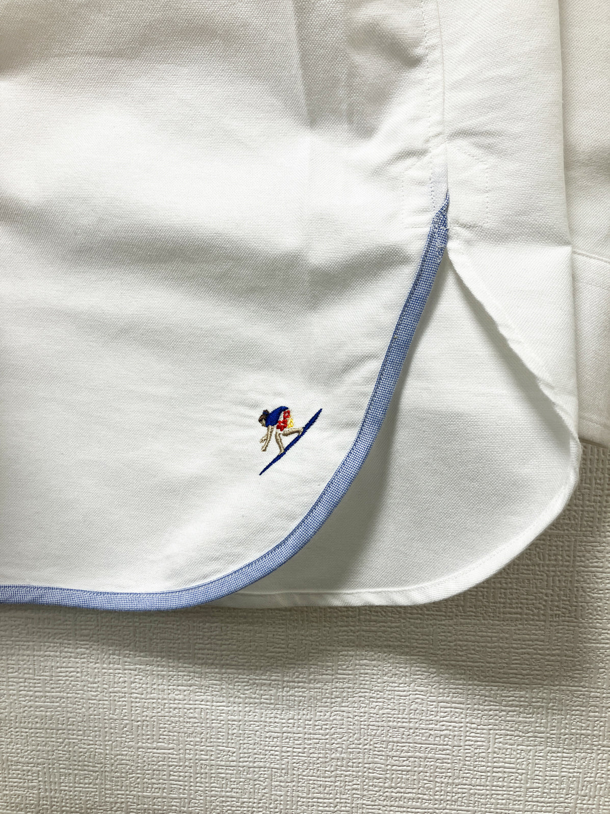 サーファー刺繍裾パイピングBDシャツ | Jipijapa